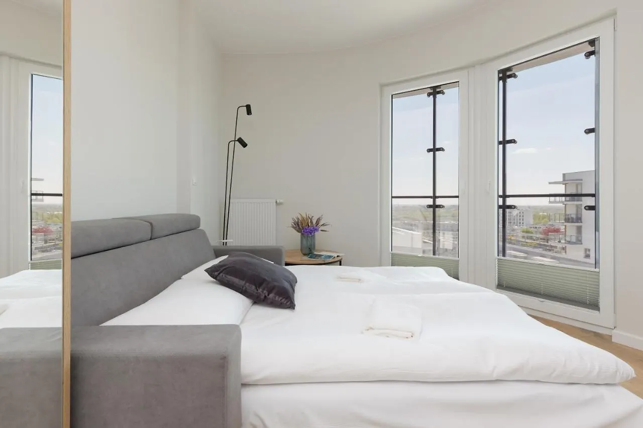 Business Apartments Kasprzaka With Parking By Noclegi Renters Varsovie Appart hôtel